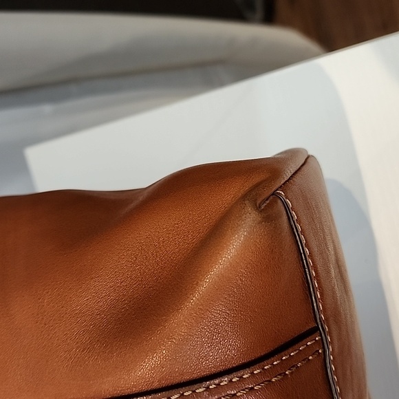 Coach Gigi Tote - Picture 13 of 17